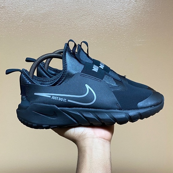 Nike Flex Runner 2 Women’s Running Sneakers Size 8.5 “Black Gray” - Picture 1 of 16